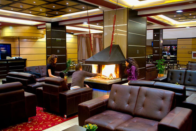 Borovets Hills Ski & Spa Hotel - Lobby bar