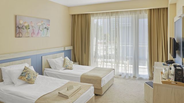 DIT Evrika Beach Club Hotel - Family suite